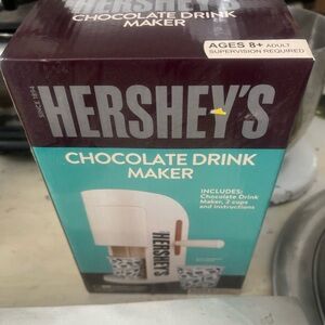Hershey's Chocolate Drink Maker - Brown and White